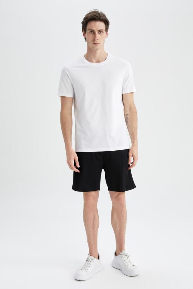 تي شيرت أساسي برقبة دائرية وقصة عادية - 2