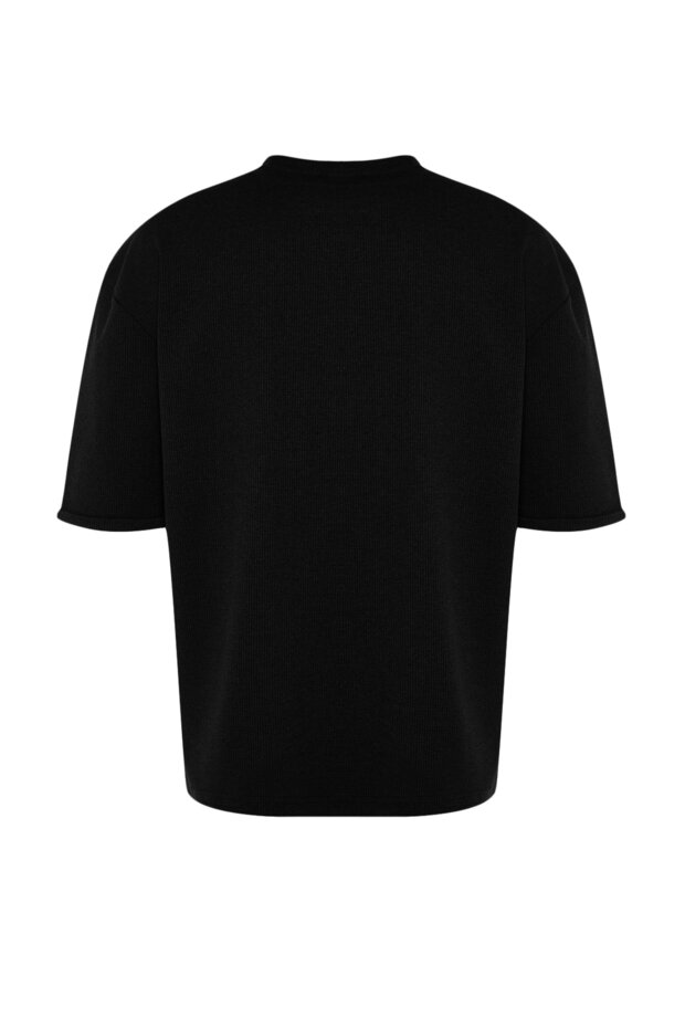 Siyah Oversize/Geniş Kesim Kısa Kol Cepli Etiket Detaylı T-Shirt TMNSS23TS00077 - 10