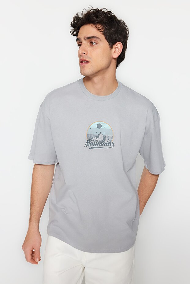 Gray Oversize/Wide Cut Landscape-Text Printed 100% Cotton Short Sleeve T-Shirt Tmnss23Ts00206