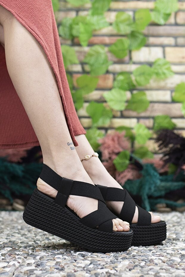 Women’s Black High-Heeled Sandals 0012460