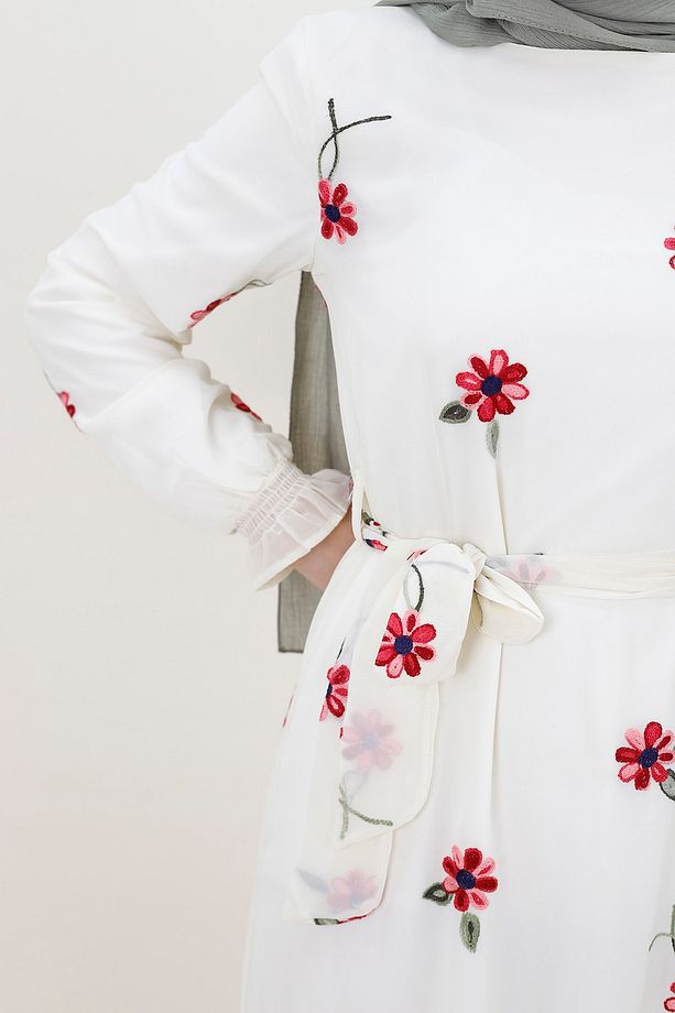 Nakış Modelli Şifon Kumaş Elbise - 5