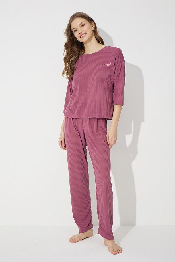 Vişne Çürüğü Soft Touch Ince Örme Nakışlı Pijama Takım - 2