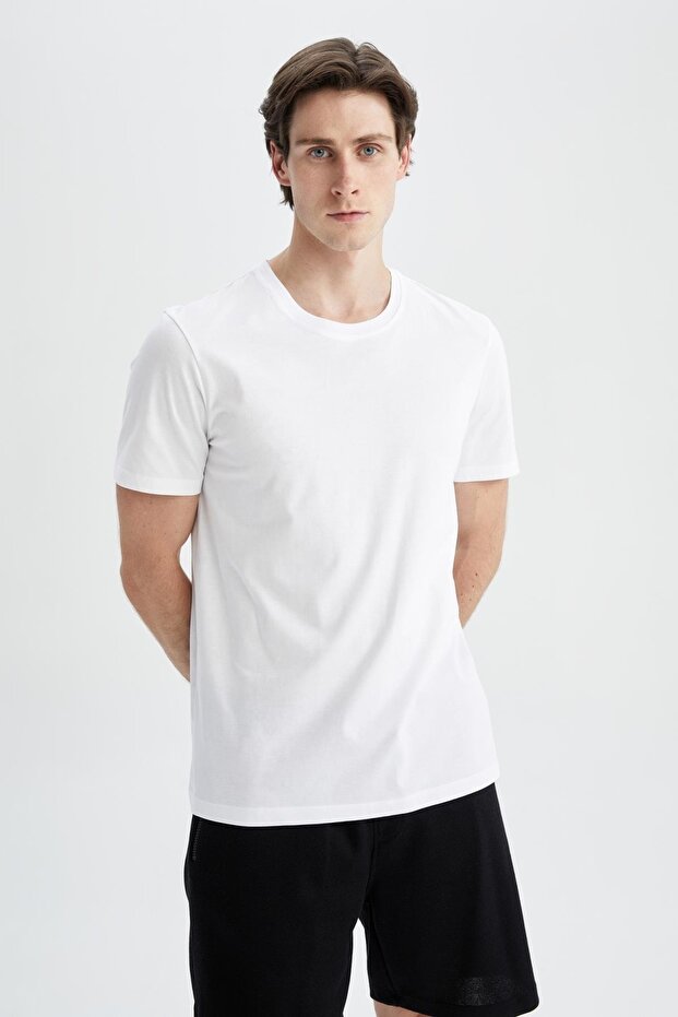 تي شيرت أساسي برقبة دائرية وقصة عادية - 1