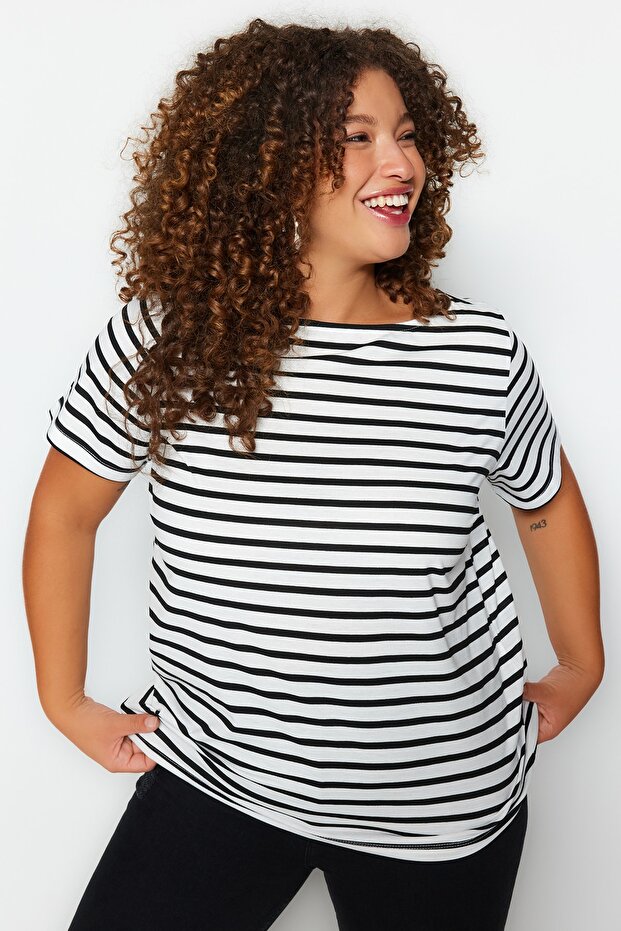 Siyah-Beyaz Çizgili Kayık Yaka Örme T-shirt TBBSS23BF00018 - 2