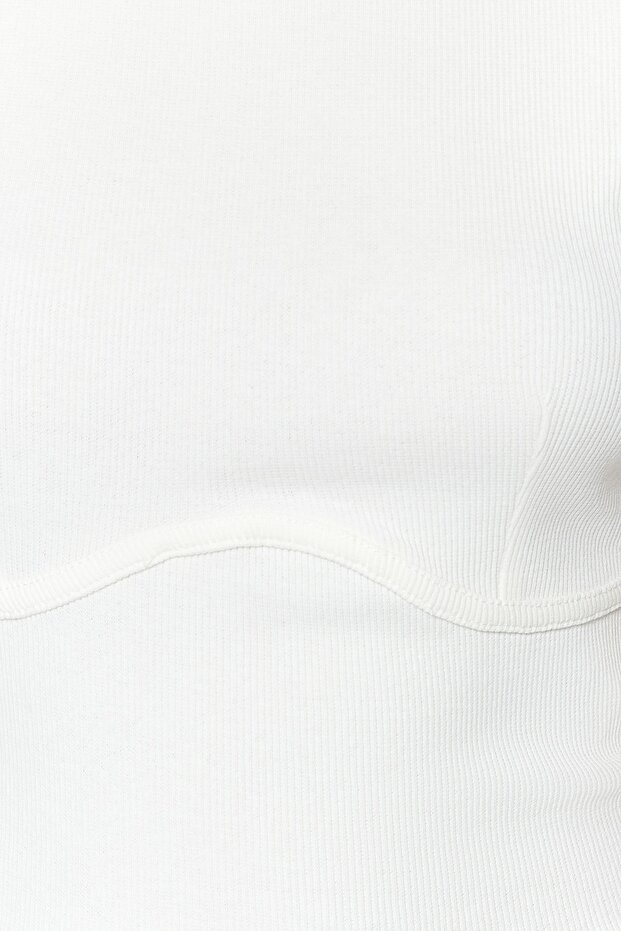 Beyaz Biye Detaylı Bisiklet Yaka Crop Fitilli Esnek Örme Bluz TWOAW21BZ0638 - 5