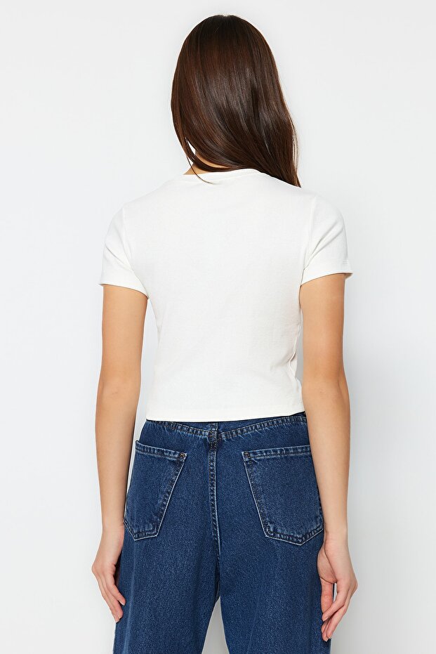 Beyaz Biye Detaylı Bisiklet Yaka Crop Fitilli Esnek Örme Bluz TWOAW21BZ0638 - 6