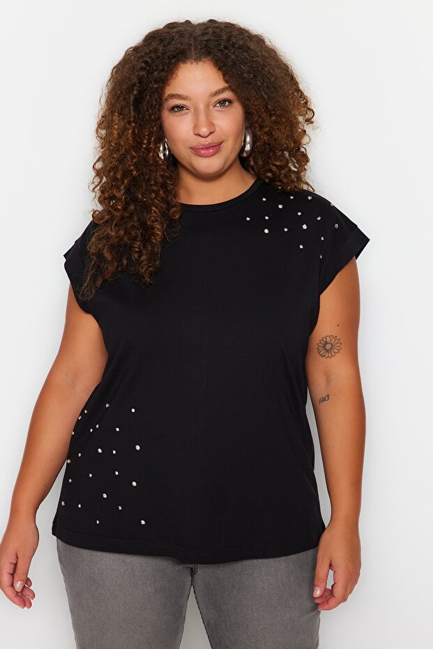 Fekete kő részletes 100% pamut nyakú póló - TBBSS23BF00041 - 2