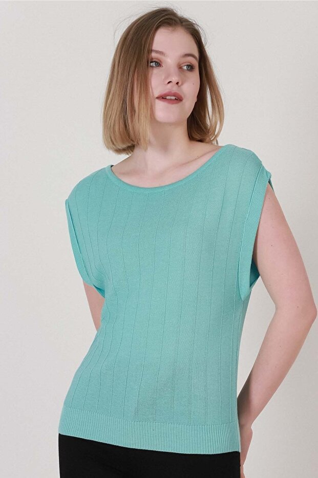 Women's Turquoise Boat Neck Zero Sleeve Summer Fine Knitwear Blouse