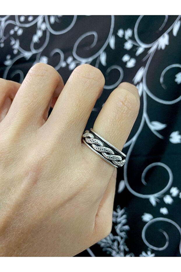 Twisted Dot Pattern Adjustable Ring - 1