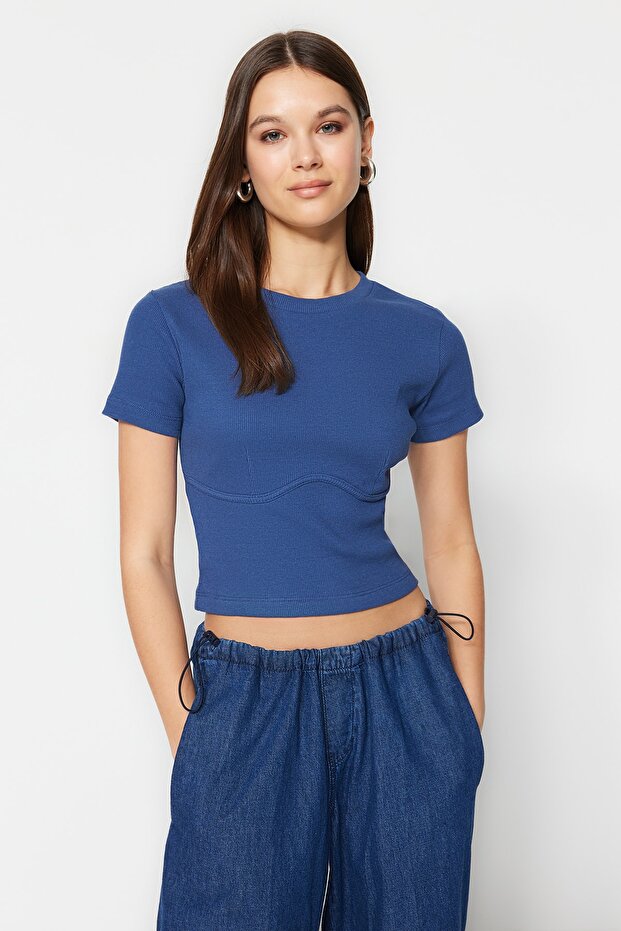 Indigo Biye Detaylı Bisiklet Yaka Crop Fitilli Esnek Örme Bluz TWOAW21BZ0638 - 2