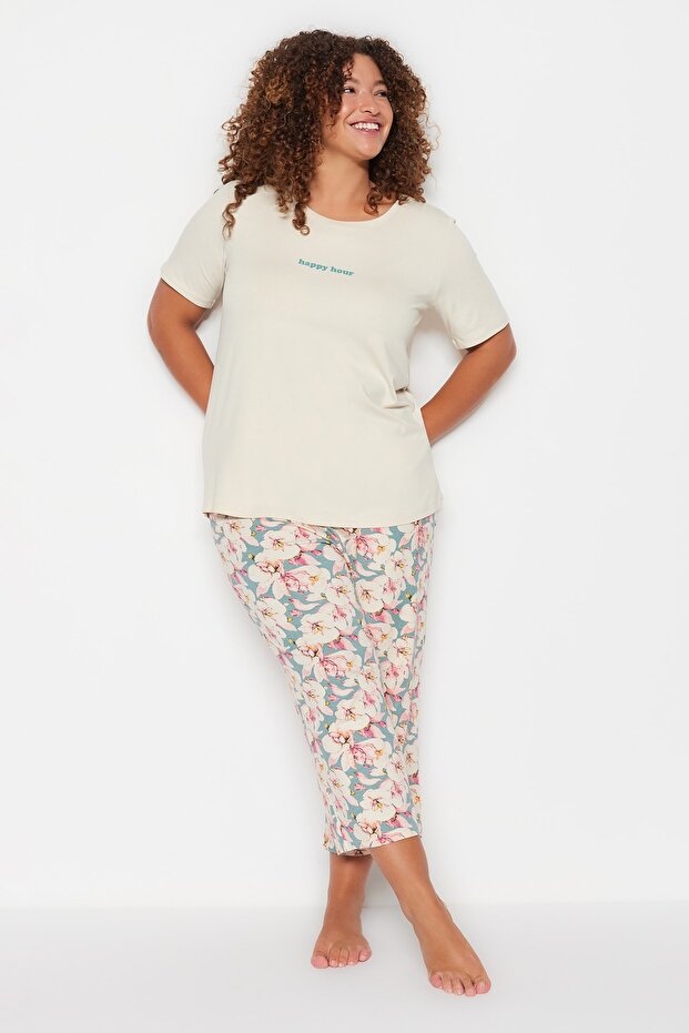 Ekru Çiçekli Kapri Boy Örme Pijama Takımı TBBSS23AI00009 - 2