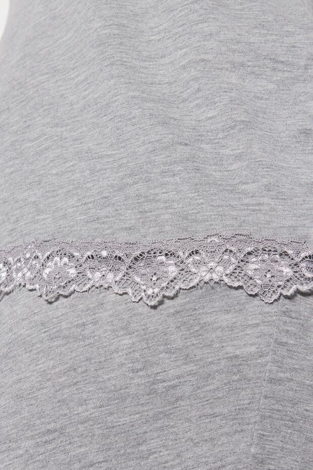 Szary koronkowy komplet piżamowy z dzianiny z detalami - 4