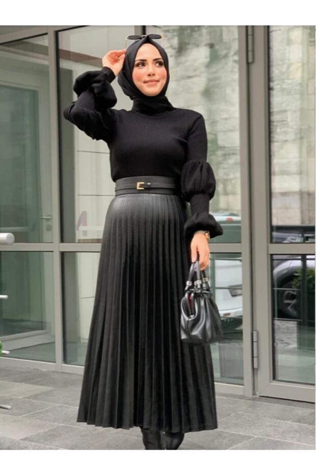 Women's Black Leather Look Pleated Skirt
