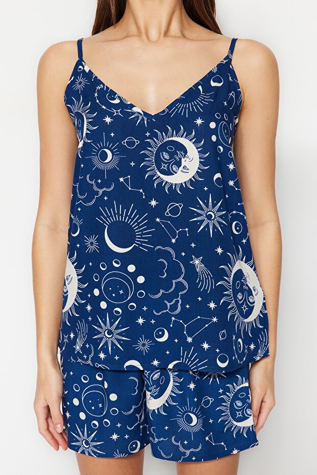 Indigo Galaksi Desenli İp Askılı Viskon Şortlu Dokuma Pijama Takımı THMSS23PT00006 - 3
