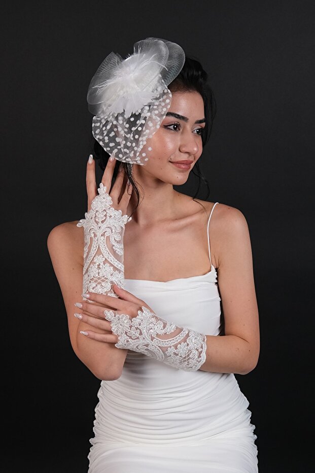 Polka Dot Bridal Voilet and Lace Bridal Gloves