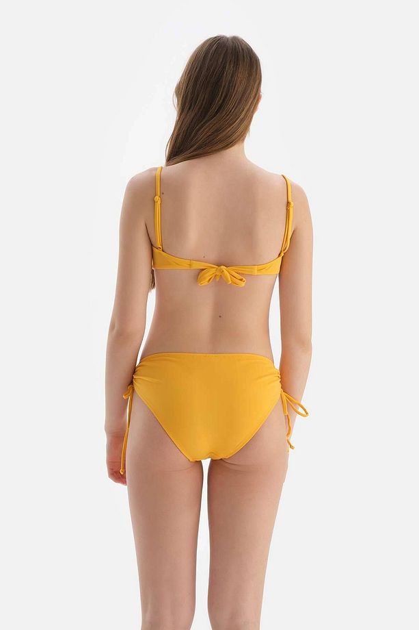 Sarı Straplez Bikini Üst - 2