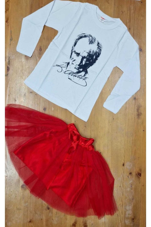 April 23 Konbini Red Tutu Skirt and White Combed Cotton with Ataturk Print