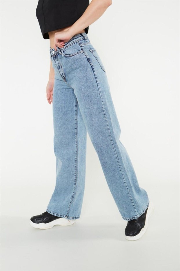 Women's Blue Snow Washed Casual Super High Waist Jean Lycra Wide Leg Jeans (Super High)