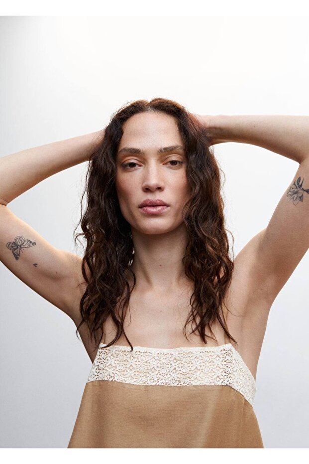 Dantel Parçalı Üst - 5