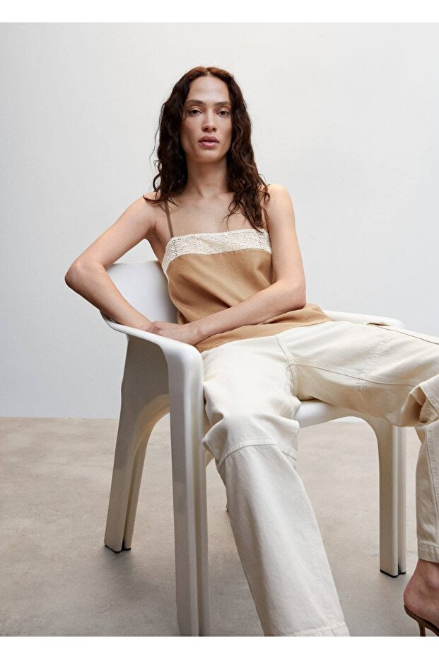 Dantel Parçalı Üst - 6