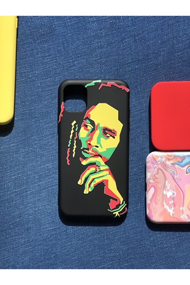 حافظة إطلاق آيفون 11 بنمط نموذج بوب مارلي من جلد الغزال الداخلي - 1