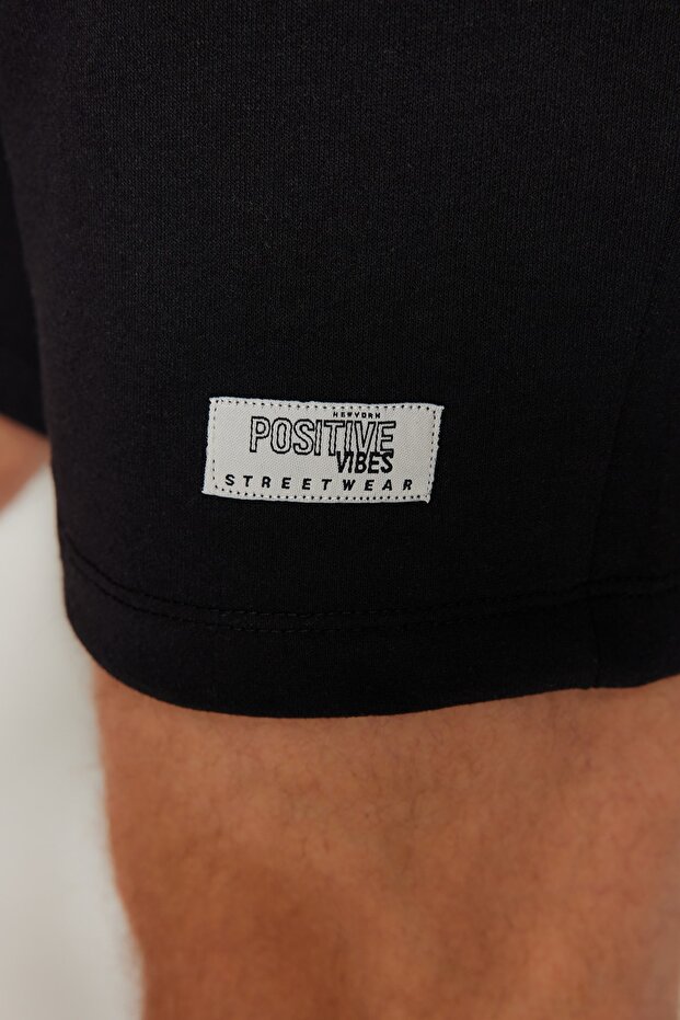 Siyah Regular/Normal Kesim Etiket Aplikeli Pamuklu Şort TMNSS23SR00079 - 13