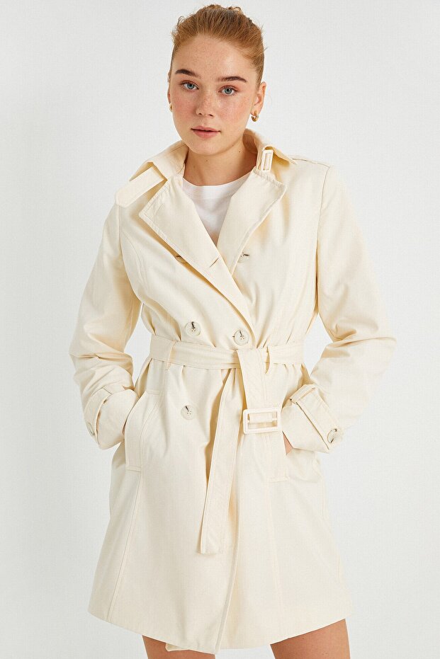 Buttoned Belted Trench Coat - 2