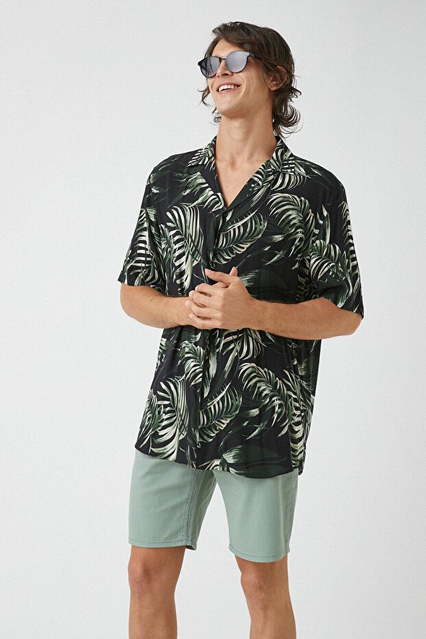 Men's Green Shorts & Bermuda 2SAM40182HW