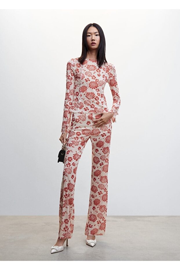 Çiçek Desenli Tişört - 2