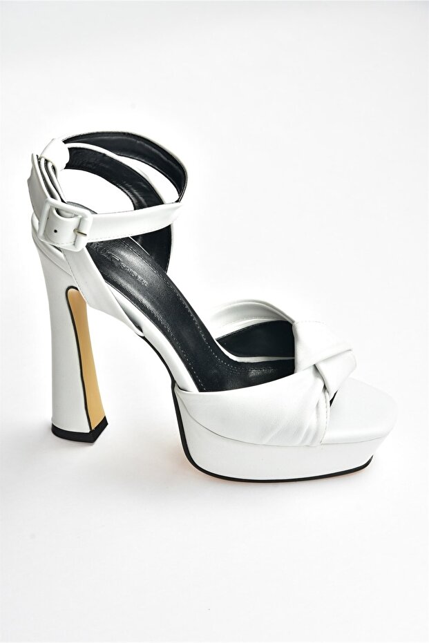 Dámské bílé tlusté boty na podpatku Plaform K404080209 - 4