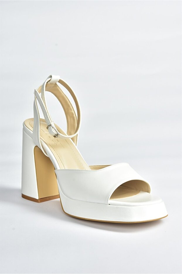 Fehér vastag, platós sarkú női cipő M570345609 - 5