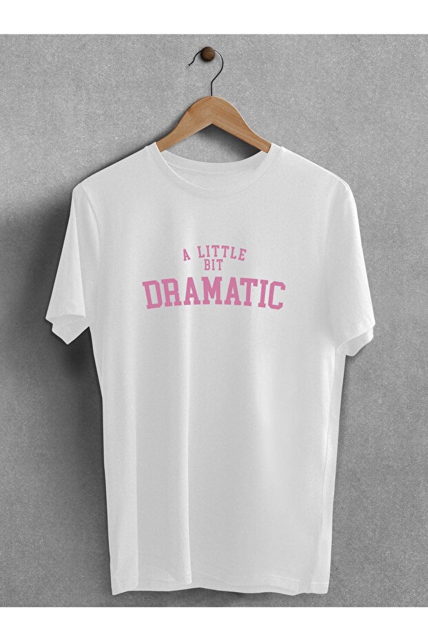 - تي شيرت مطبوع كبير الحجم للجنسين مطبوع عليه A Little Bit Dramatic