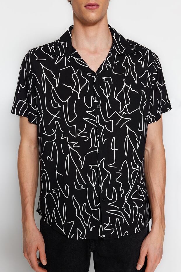 Siyah Regular Fit Apaş Yaka Kısa Kol Dökümlü Geometrik Yazlık Gömlek TMNSS20GO0577 - 5