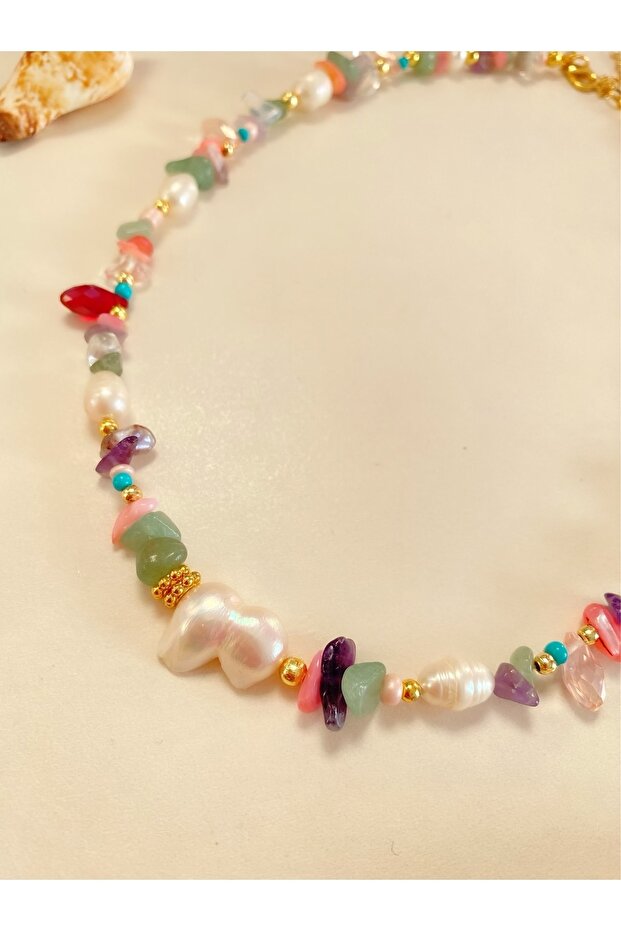 Design Necklace with Natural Stone and Real Baroque Pearls