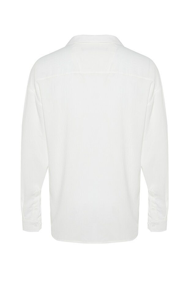 Beyaz Oversize Fit Apaş Yaka Yazlık Keten Görünümlü Gömlek TMNSS23GO00053 - 8