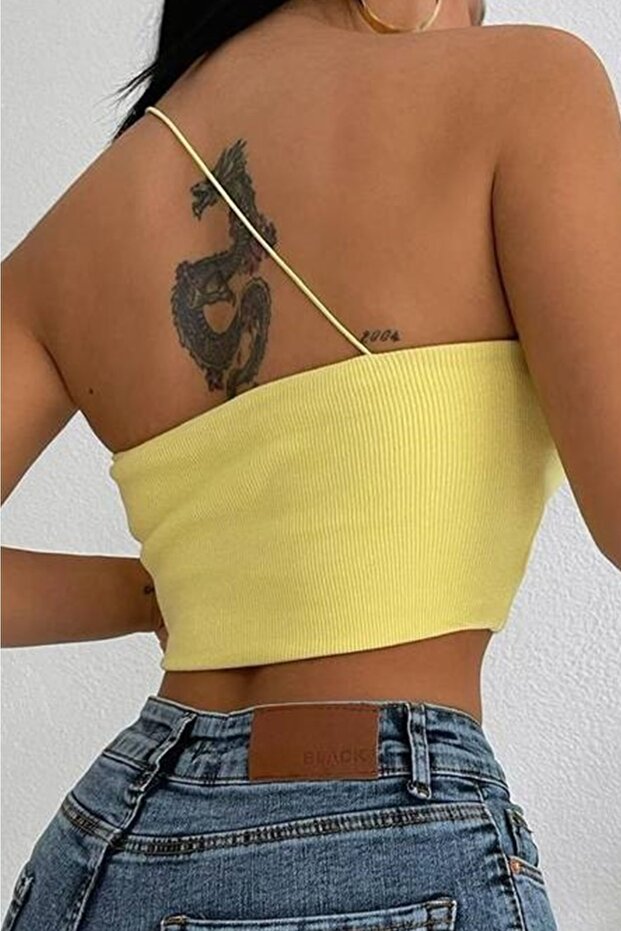 Kadın Sarı Tek Askılı Asimetrik Kesim Crop Bluz 11510 - 3