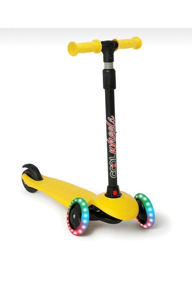 Exxpres Shop Cool Wheels Star Lighted 3-Wheel Kids Scooter Star