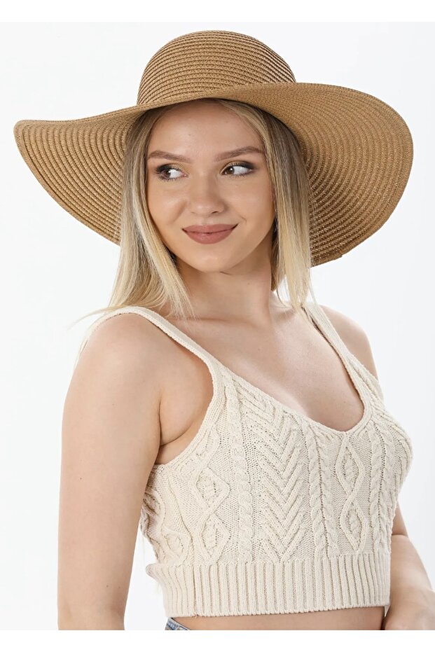 قبعة الشاطئ واسعة من القش - 1