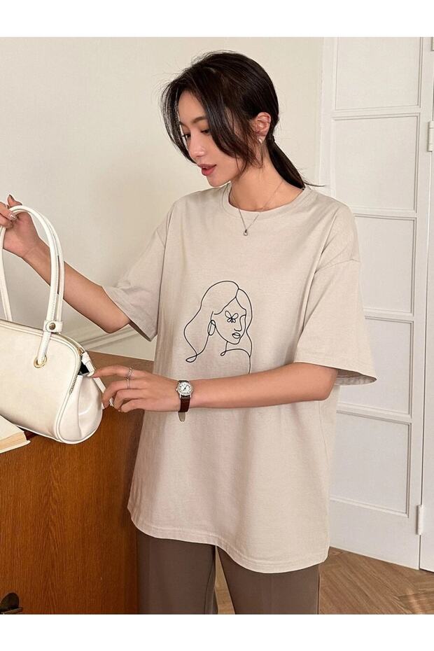 Pirate Girl Printed Unisex Beige Oversize T-shirt