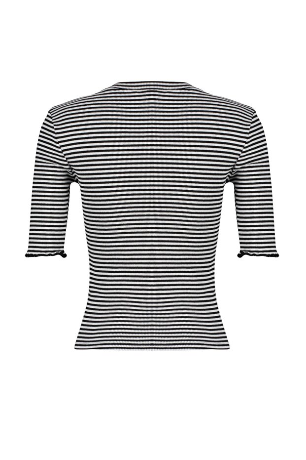 Siyah-Beyaz Çizgili Fitilli Fitted/Vücuda Oturan Bisiklet Yaka Esnek Örme Bluz TWOSS23BZ00025 - 8