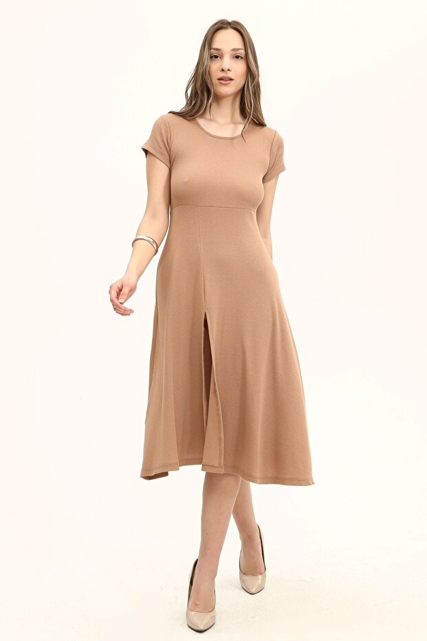 Açık Kahve Belden Oturma Eteği Yırtmaçlı Salaş Elbise - 8