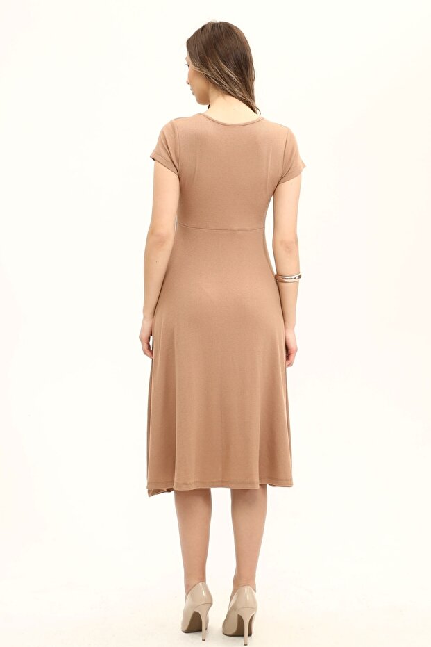 Açık Kahve Belden Oturma Eteği Yırtmaçlı Salaş Elbise - 5