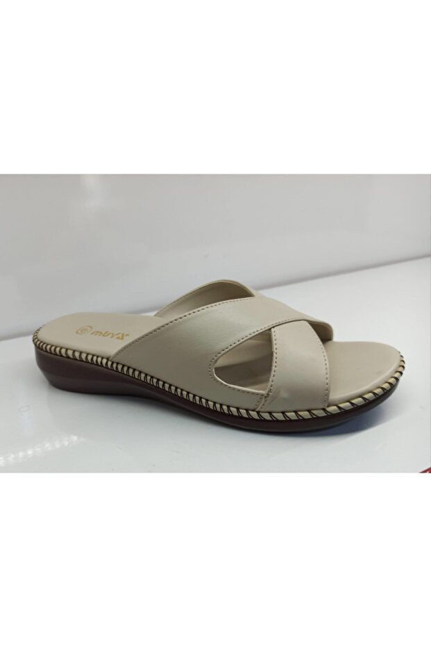 Anatomik El Işçilikli Terlik - 1