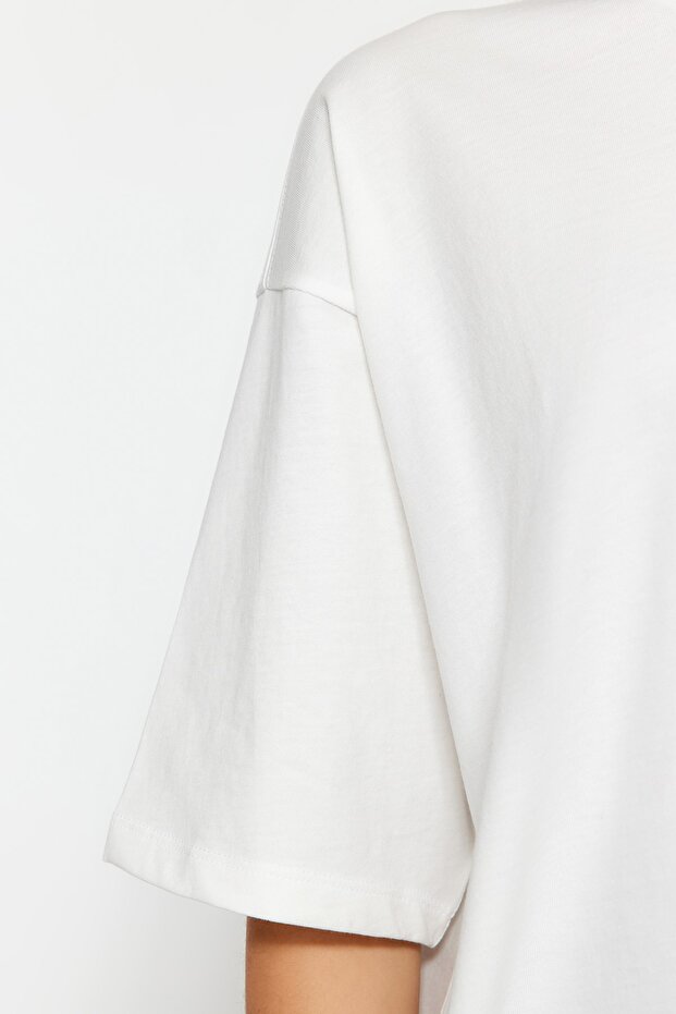 Ecru 100 % dicke Baumwolle, Oversize/Schnitt in weiter Passform, gestricktes T-Shirt mit Rundhalsausschnitt TWOSS23TS00040 - 4