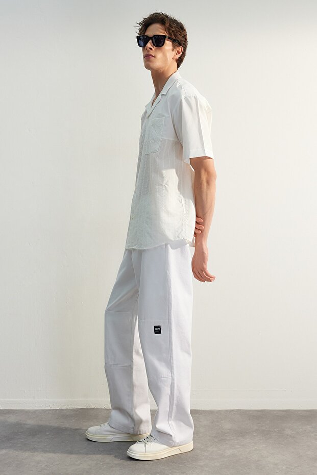 Beyaz Loose Fit Etiket Detaylı Pantolon TMNSS23PL00038 - 3