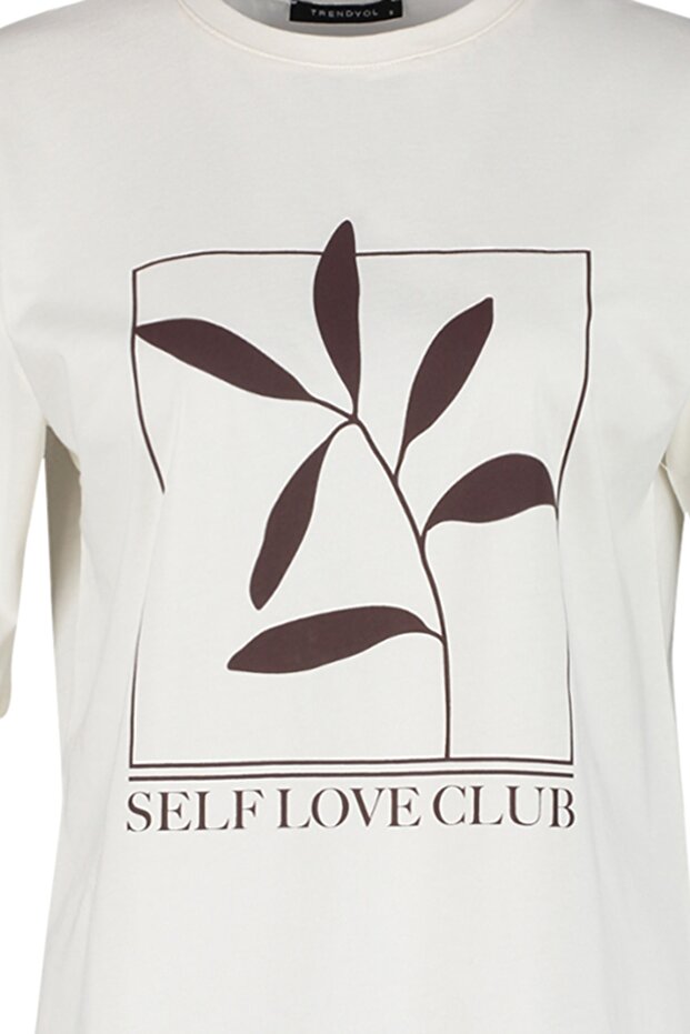 Ekru %100 Pamuk Baskılı Relaxed/Geniş Rahat Kesim Bisiklet Yaka Örme T-Shirt TWOSS23TS00267 - 7