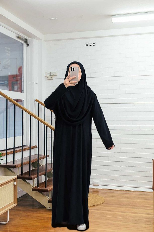 Kendinden Başörtülü Tek Parça Namaz Elbisesi - 1