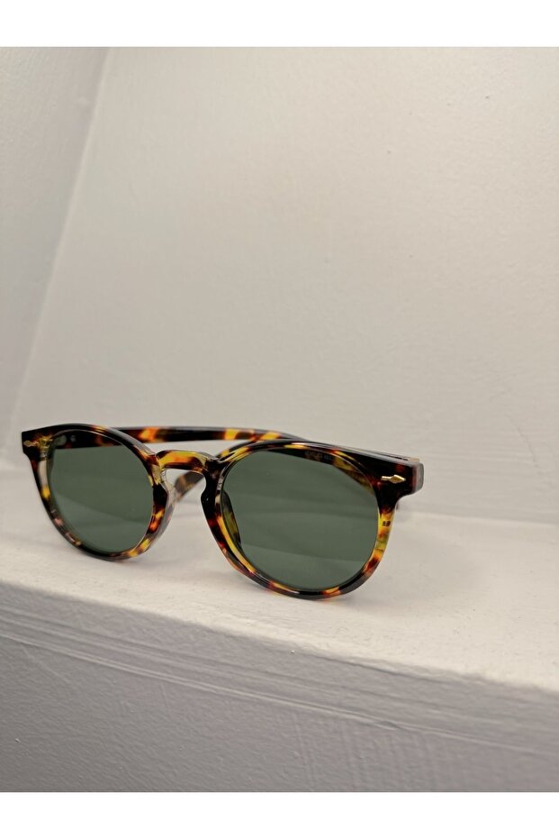 ويرث النظارات الشمسية - 3