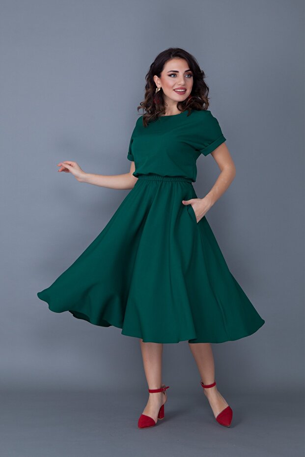 Dámské smaragdové šaty s elastickým pasem do kapsy s netopýřím rukávem midi délky - 3