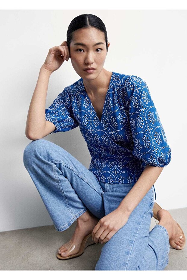 Işlemeli Kabarık Kollu Bluz - 7